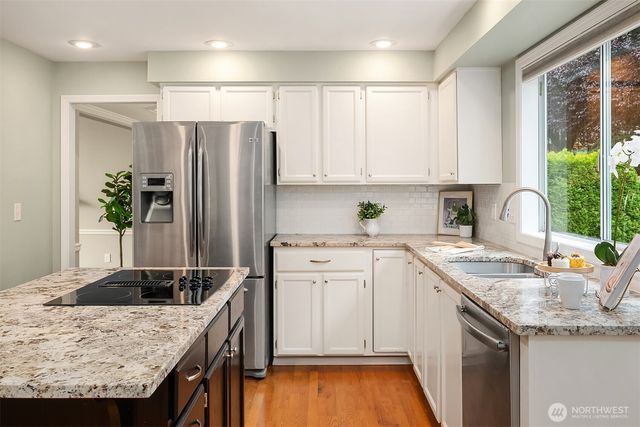 13014 NE 197th PL, Woodinville, WA 98072