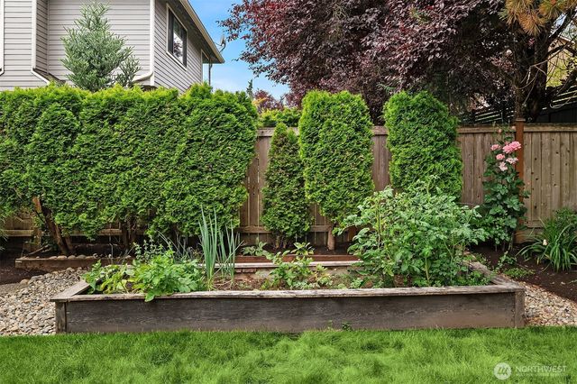 13014 NE 197th PL, Woodinville, WA 98072