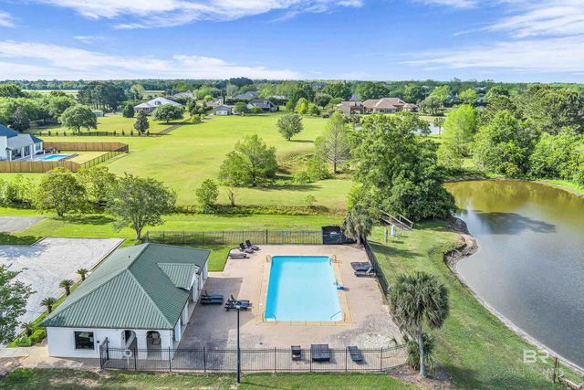 25825 Ravenwood Circle, Daphne, AL 36526
