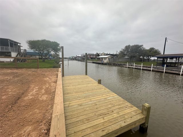 2410 & 2411 Gulfview Drive, Sargent, TX 77414