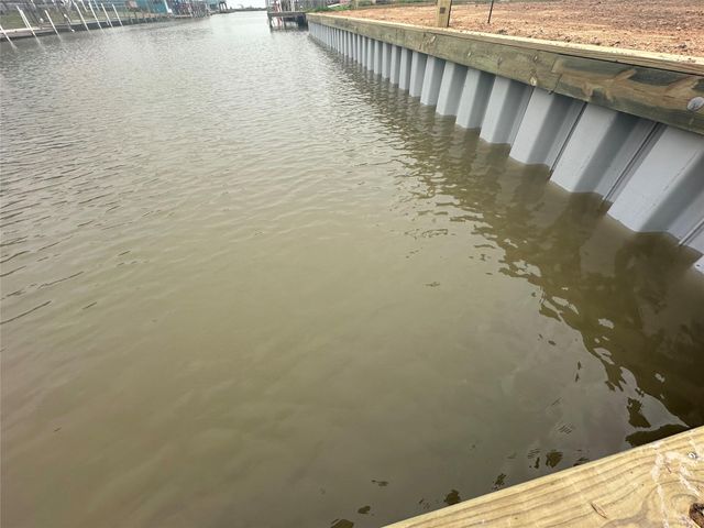 2410 & 2411 Gulfview Drive, Sargent, TX 77414