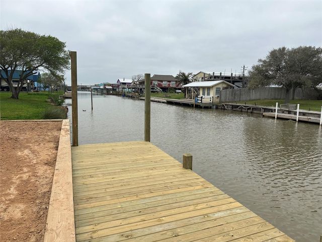 2410 & 2411 Gulfview Drive, Sargent, TX 77414