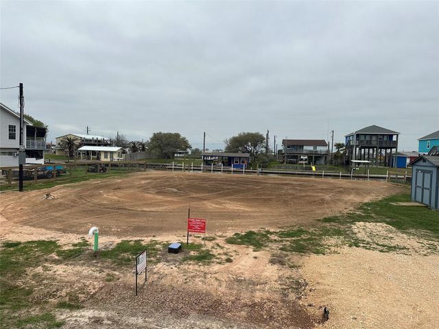 2410 & 2411 Gulfview Drive, Sargent, TX 77414