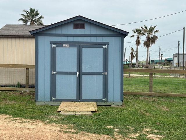 2410 & 2411 Gulfview Drive, Sargent, TX 77414