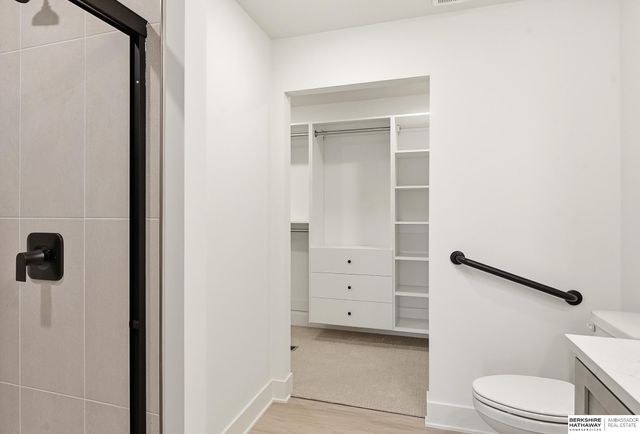 5031 S 199th Avenue, Omaha, NE 68135