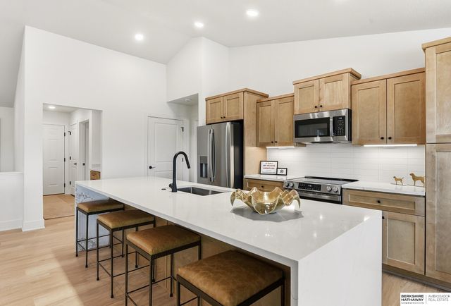 5031 S 199th Avenue, Omaha, NE 68135