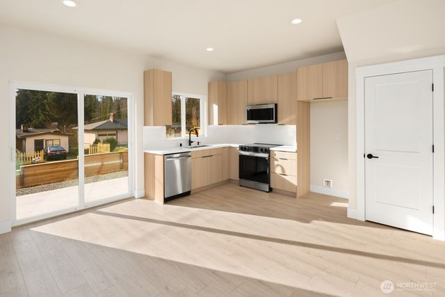 908 S 138th Street, Burien, WA 98168