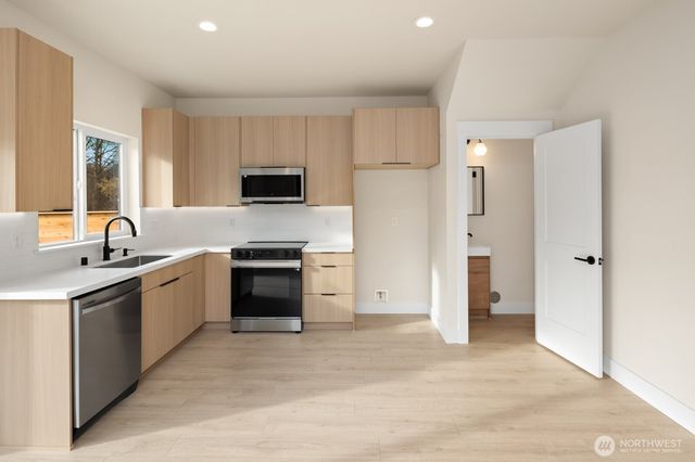 908 S 138th Street, Burien, WA 98168