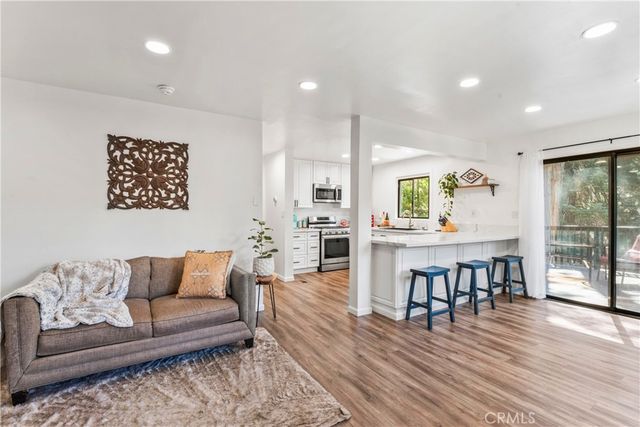 899 Blueridge Drive, Lake Arrowhead, CA 92385