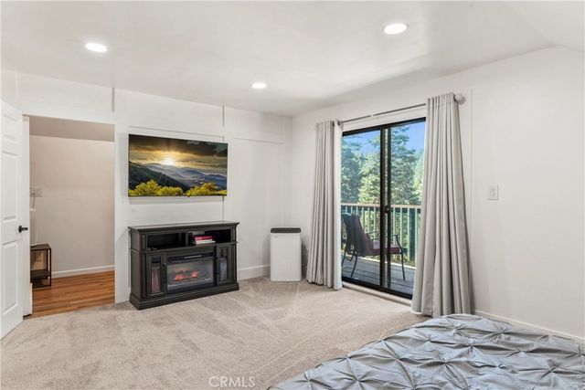899 Blueridge Drive, Lake Arrowhead, CA 92385