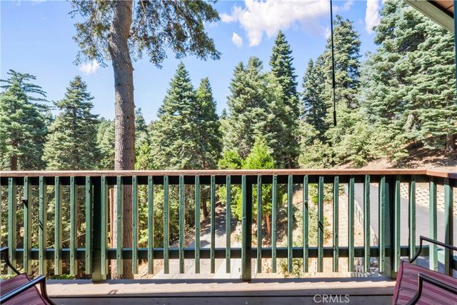 899 Blueridge Drive, Lake Arrowhead, CA 92385
