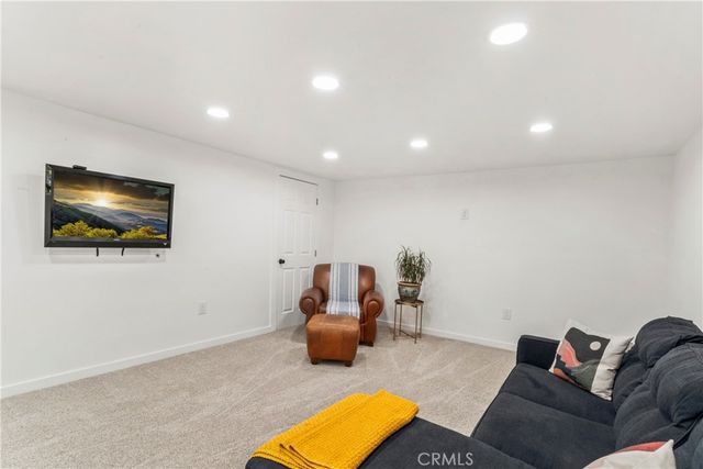 899 Blueridge Drive, Lake Arrowhead, CA 92385