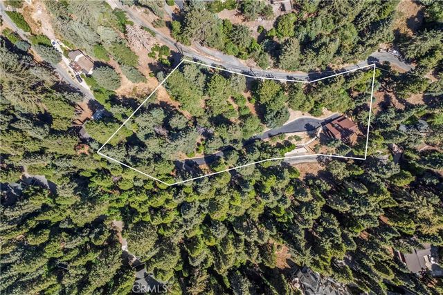 899 Blueridge Drive, Lake Arrowhead, CA 92385