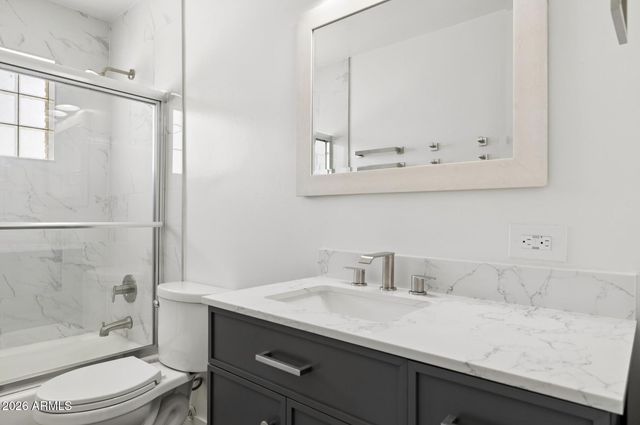 8329 N 5TH Street, Phoenix, AZ 85020