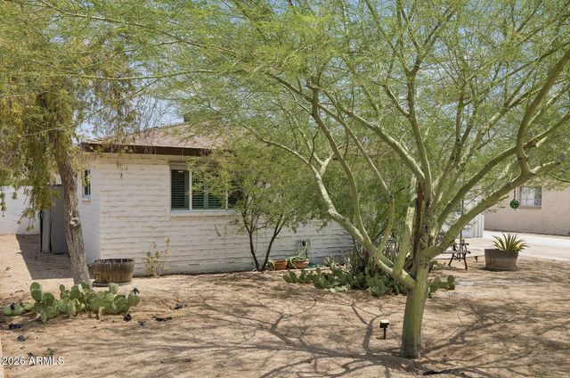 8329 N 5TH Street, Phoenix, AZ 85020