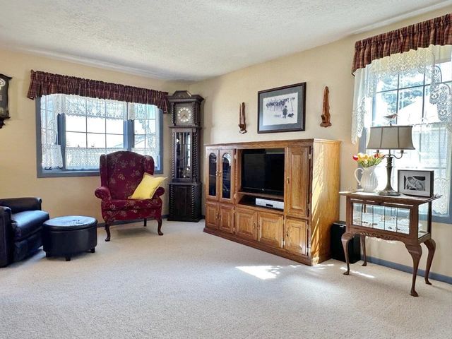 1332 Main Street S, Minot, ND 58701