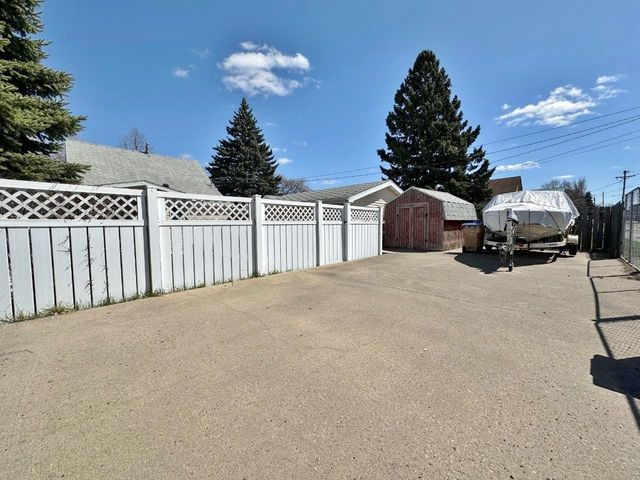1332 Main Street S, Minot, ND 58701