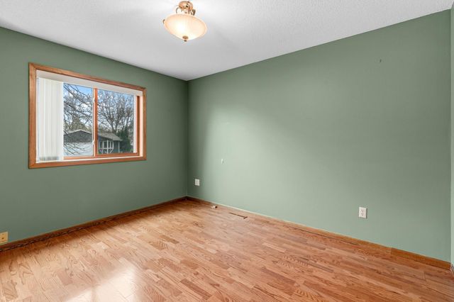 6525 Lancaster Lane N, Maple Grove, MN 55369