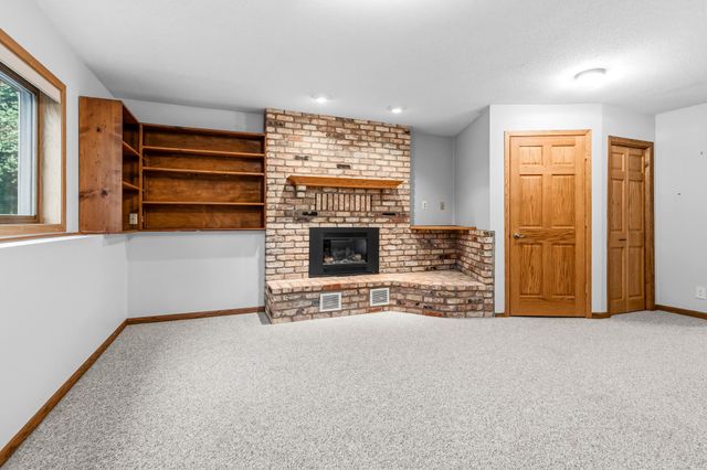 6525 Lancaster Lane N, Maple Grove, MN 55369