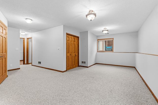 6525 Lancaster Lane N, Maple Grove, MN 55369