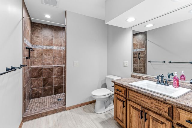 6525 Lancaster Lane N, Maple Grove, MN 55369