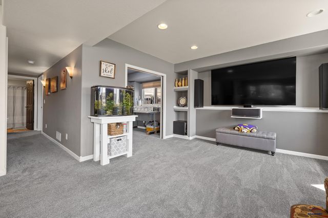 6560 ASTORIA LN, Summerset, SD 57718