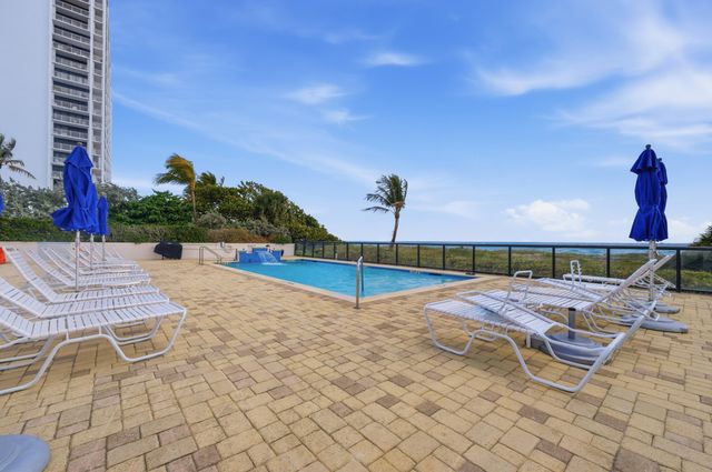 2800 S Ocean Boulevard 2a, Boca Raton, FL 33432