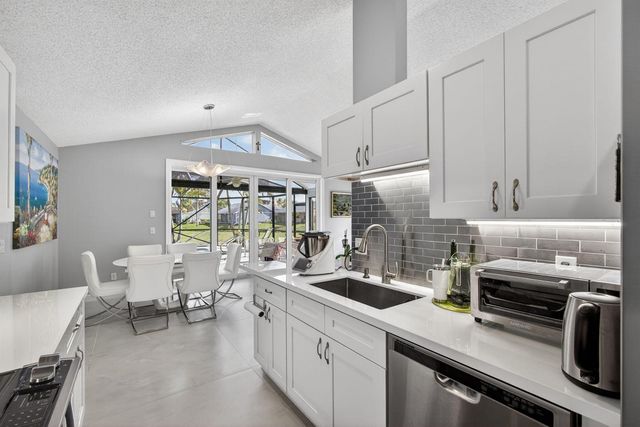 7198 SE Quincy Terrace, Hobe Sound, FL 33455