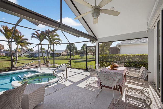 7198 SE Quincy Terrace, Hobe Sound, FL 33455