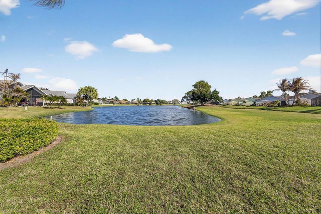 7198 SE Quincy Terrace, Hobe Sound, FL 33455