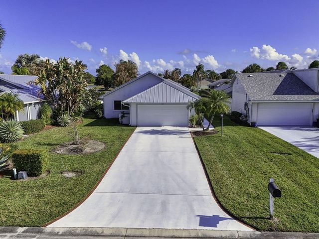 7198 SE Quincy Terrace, Hobe Sound, FL 33455