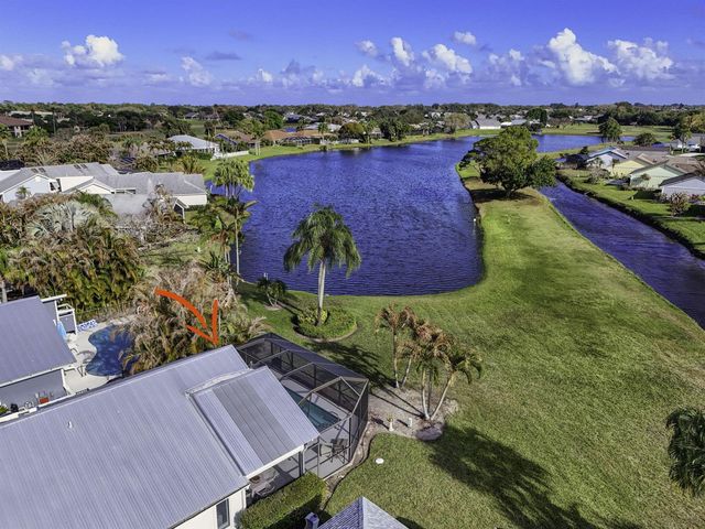 7198 SE Quincy Terrace, Hobe Sound, FL 33455