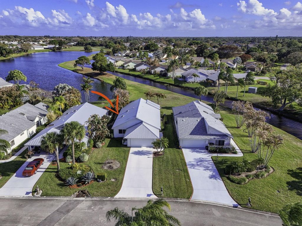 7198 SE Quincy Terrace, Hobe Sound, FL 33455