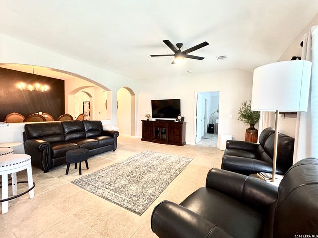 1106 Seven Iron, San Antonio, TX 78221