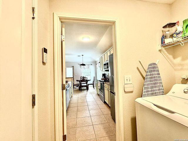 1106 Seven Iron, San Antonio, TX 78221