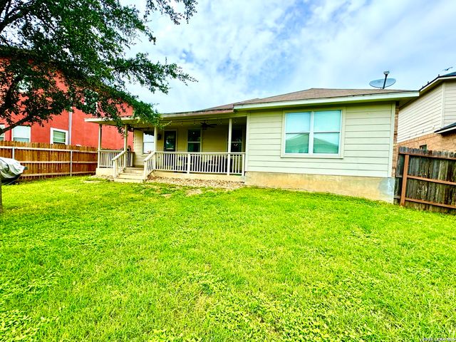 1106 Seven Iron, San Antonio, TX 78221