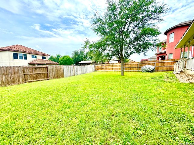 1106 Seven Iron, San Antonio, TX 78221