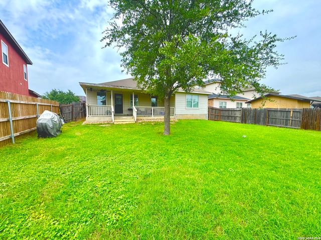 1106 Seven Iron, San Antonio, TX 78221