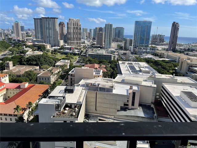 225 Queen Street 26D, Honolulu, HI 96813