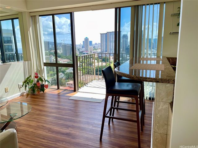 225 Queen Street 26D, Honolulu, HI 96813