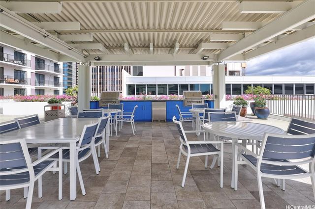 225 Queen Street 26D, Honolulu, HI 96813