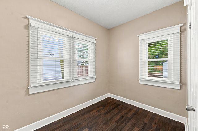 2942 MacPherson Avenue, Indianapolis, IN 46205
