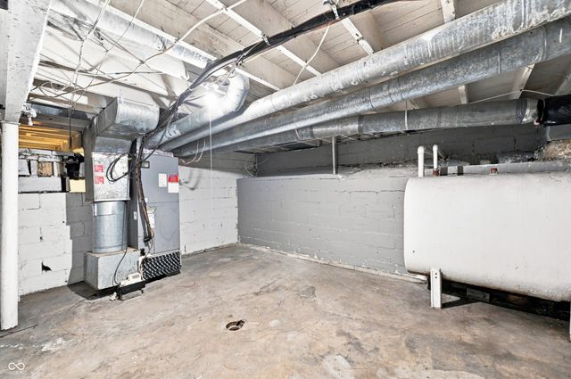 2942 MacPherson Avenue, Indianapolis, IN 46205