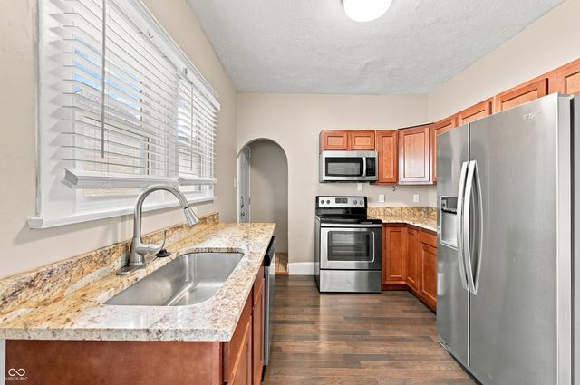 2942 MacPherson Avenue, Indianapolis, IN 46205