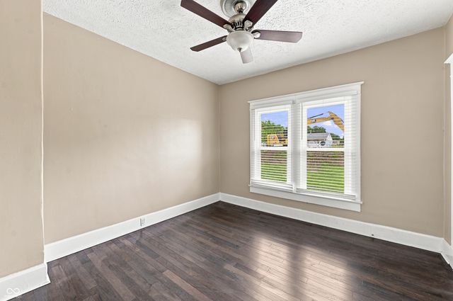 2942 MacPherson Avenue, Indianapolis, IN 46205