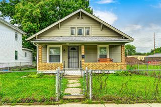 2942 MacPherson Avenue, Indianapolis, IN 46205