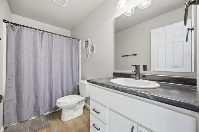 7360 20th Street S, Fargo, ND 58104