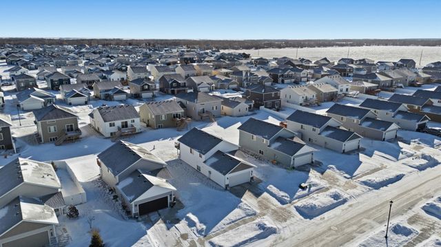 7360 20th Street S, Fargo, ND 58104