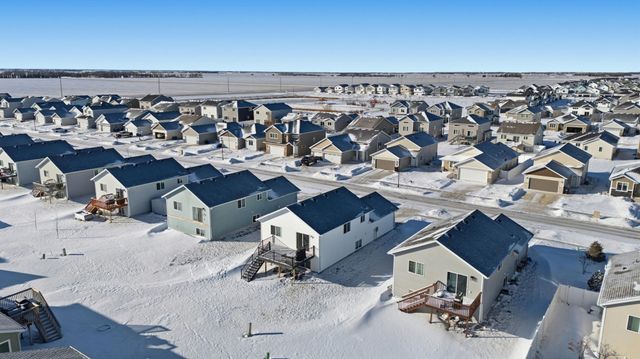 7360 20th Street S, Fargo, ND 58104