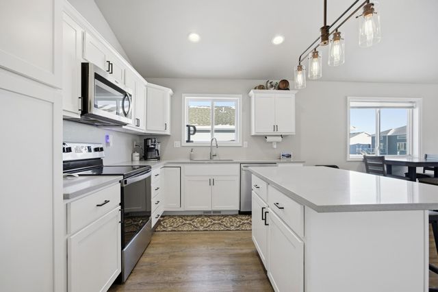 7360 20th Street S, Fargo, ND 58104